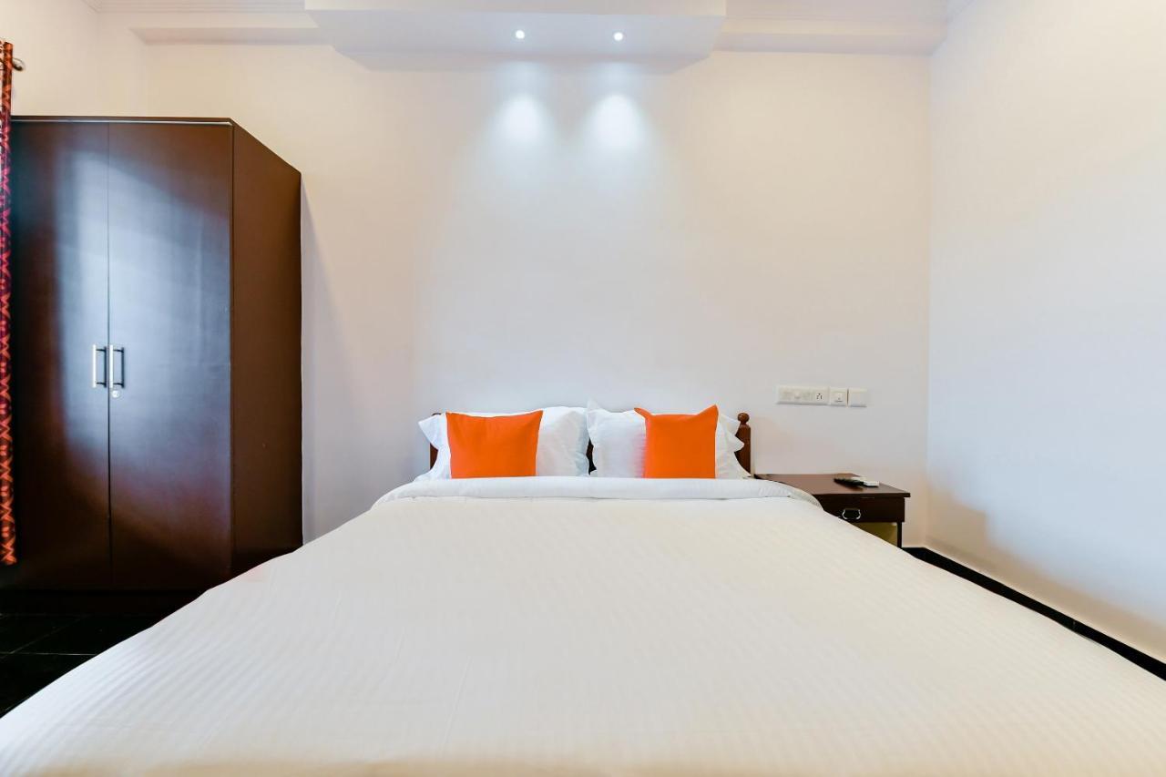 Spot On 39480 Vattekad Tourist Home Kakkanad Dış mekan fotoğraf